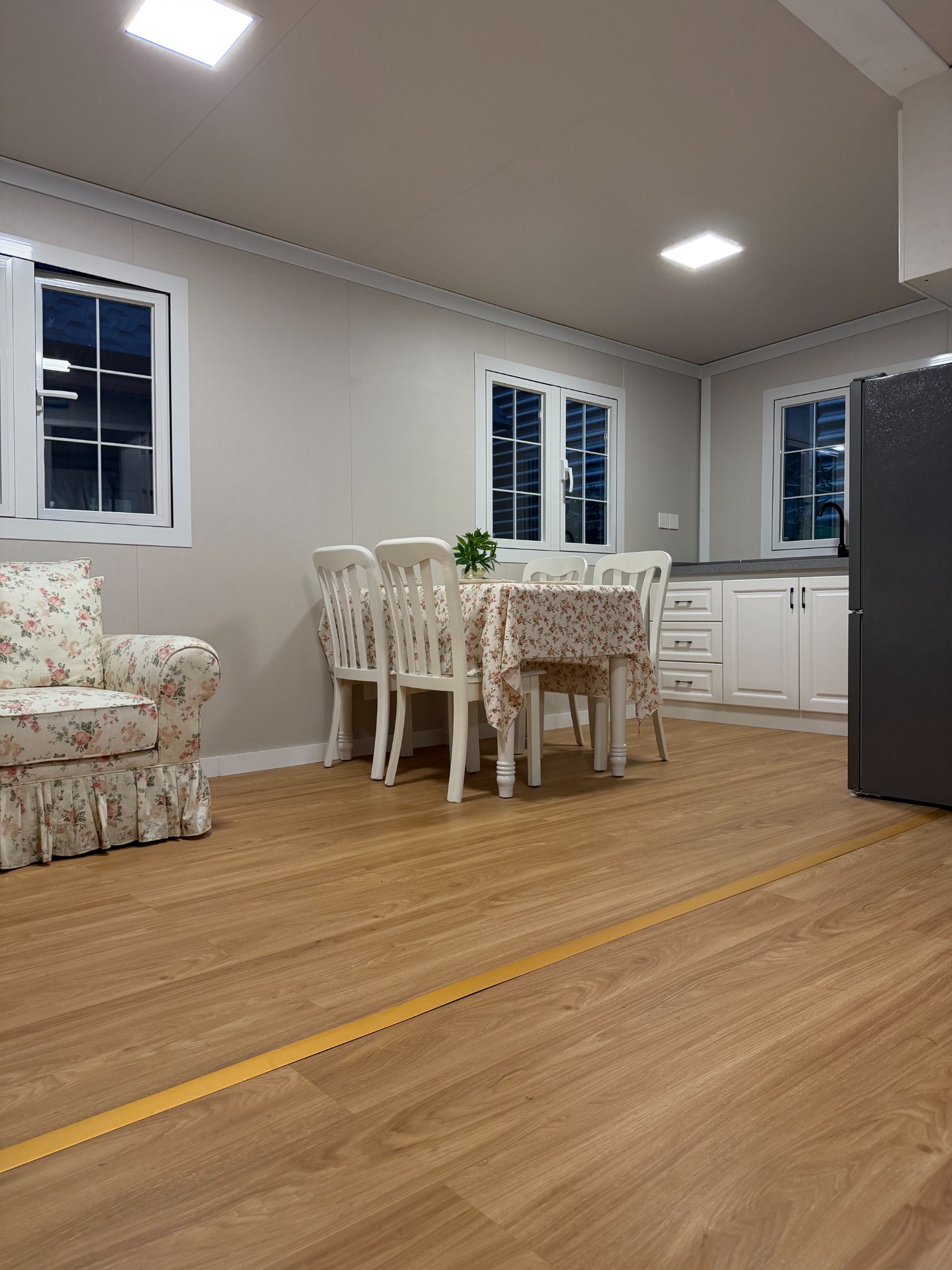 Finished expandable house interior